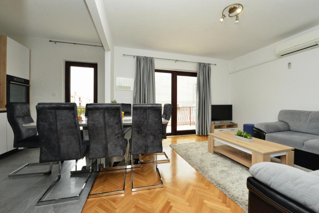 Apartmani Ivan Kaštela エクステリア 写真