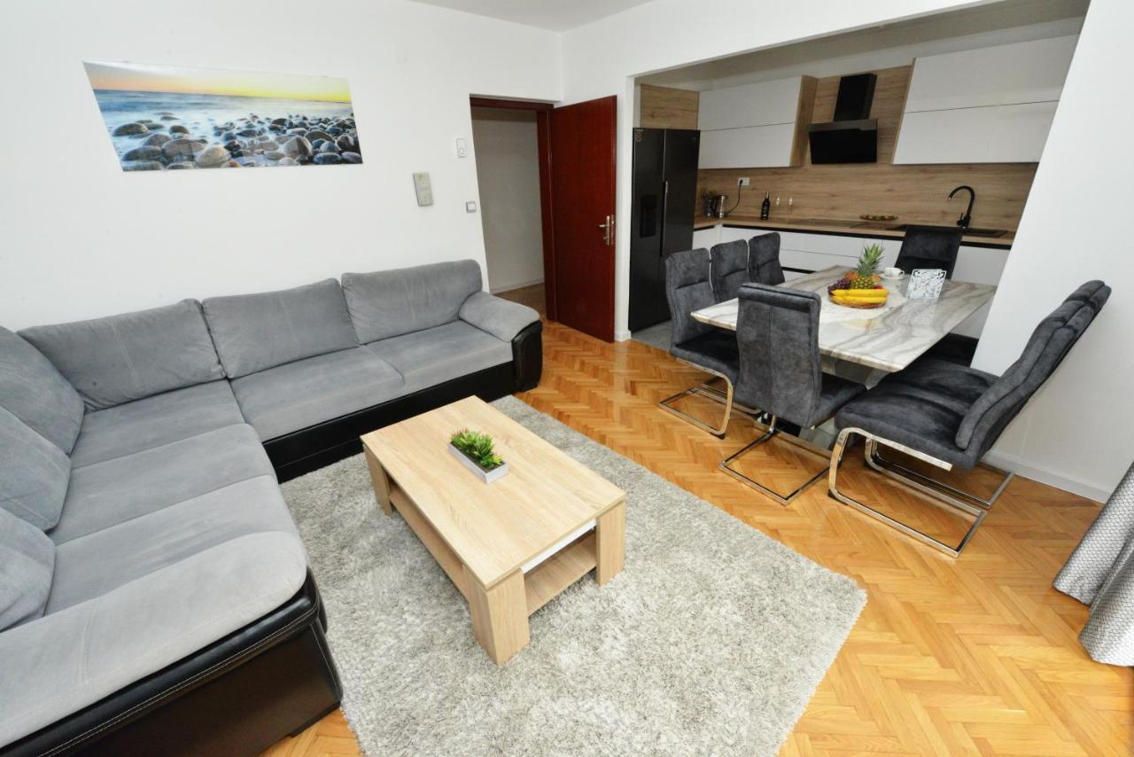 Apartmani Ivan Kaštela エクステリア 写真