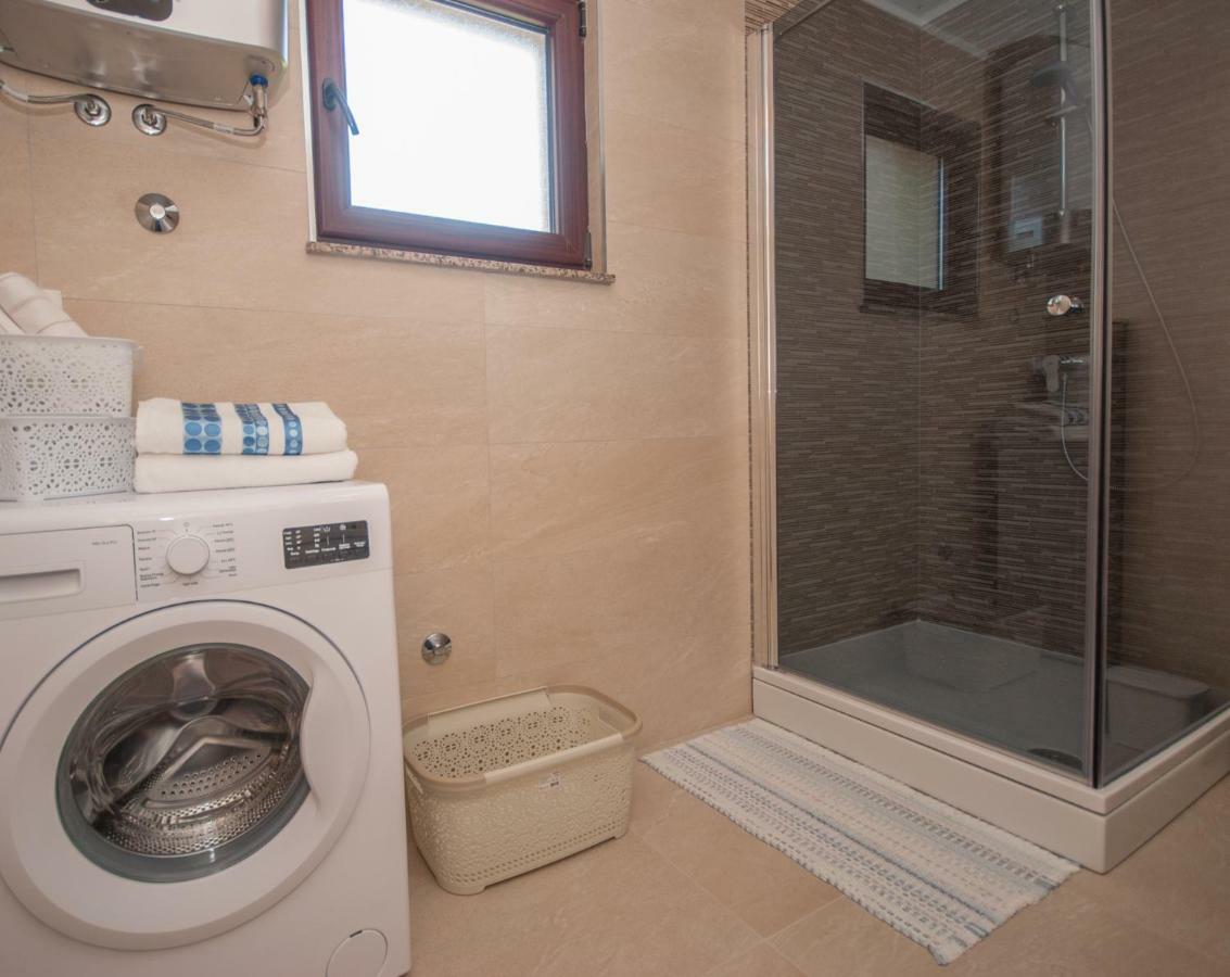 Apartmani Ivan Kaštela エクステリア 写真