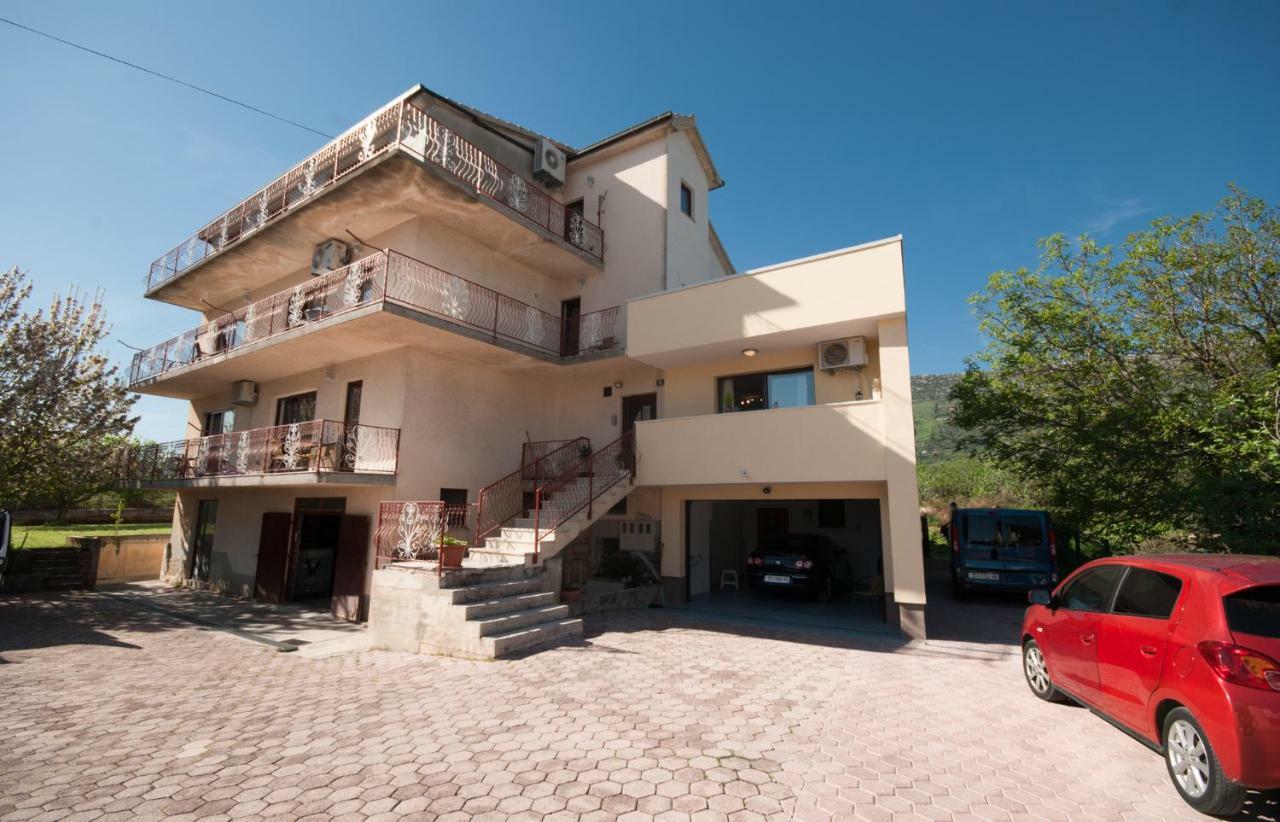 Apartmani Ivan Kaštela エクステリア 写真
